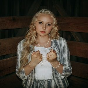 Meet your Posher, Haley